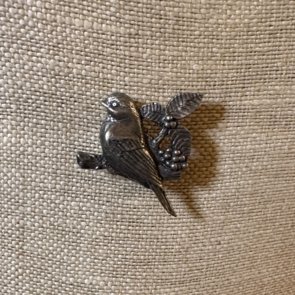 Elegant Pewter Bird Brooch
